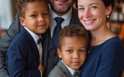 Min mand pressede mig til at adoptere 4-årige tvillingedrenge i flere måneder, så vi kunne være en rigtig familie —, da jeg ved et uheld hørte hans rigtige grund, pakket jeg vores tasker.