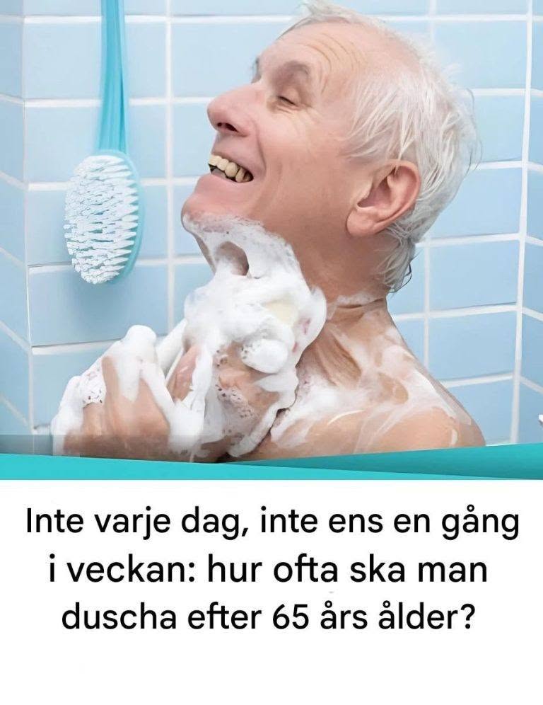 Hverken dagligt eller ugentligt: ​​Hvad er den bedste brusehyppighed for personer over 65?